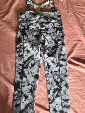 JVINI Black & White Tie-Dye Women's High-Waist Leggings